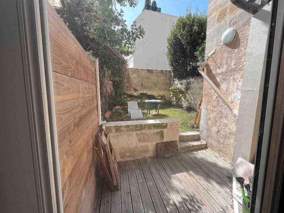 Grand appartement en rdc avec jardin Apartment in Bordeaux