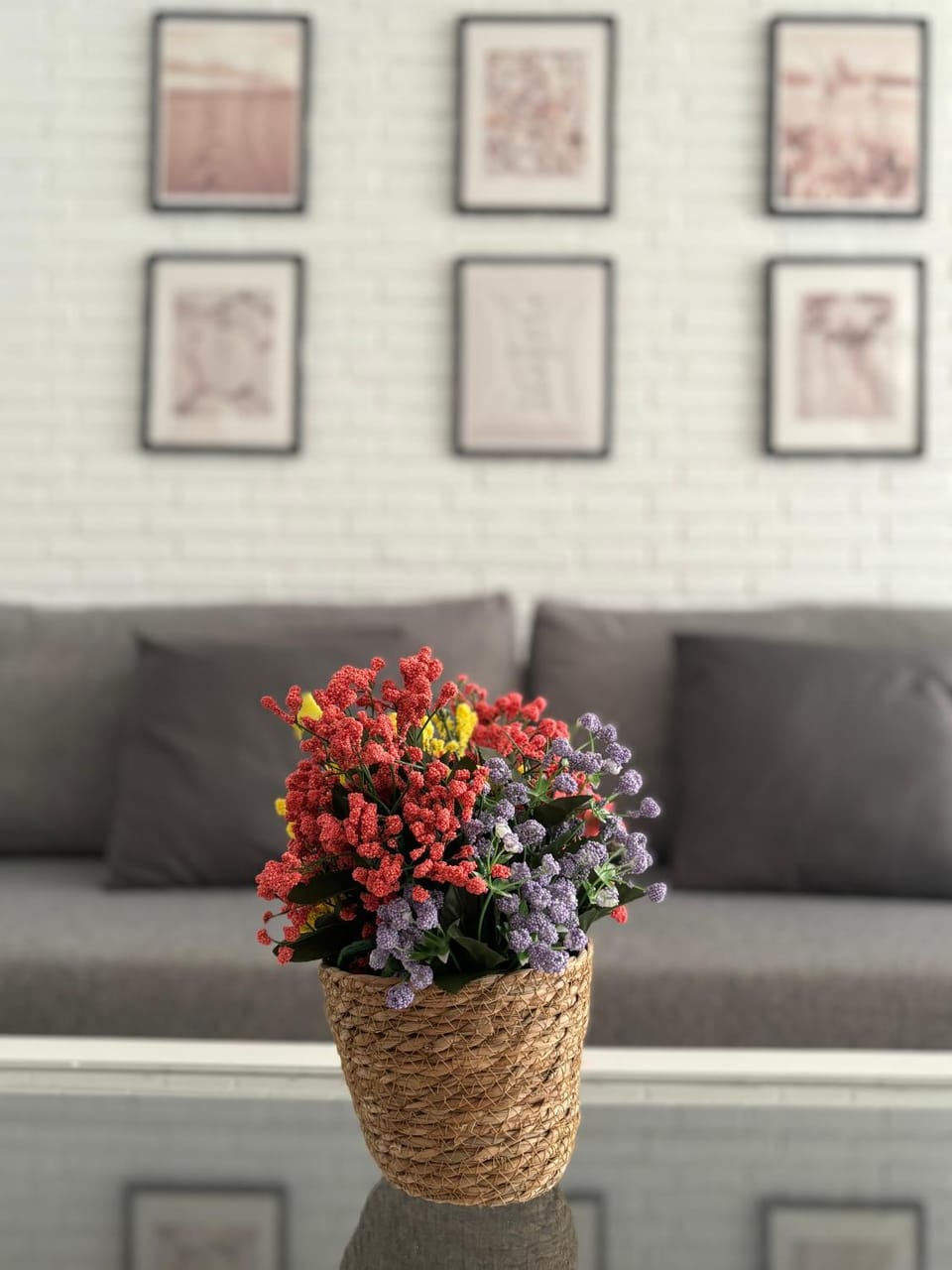 Living room, Decorative detail, Seating area
