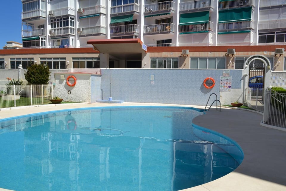 Property building, Pool view, Swimming pool, Swimming pool