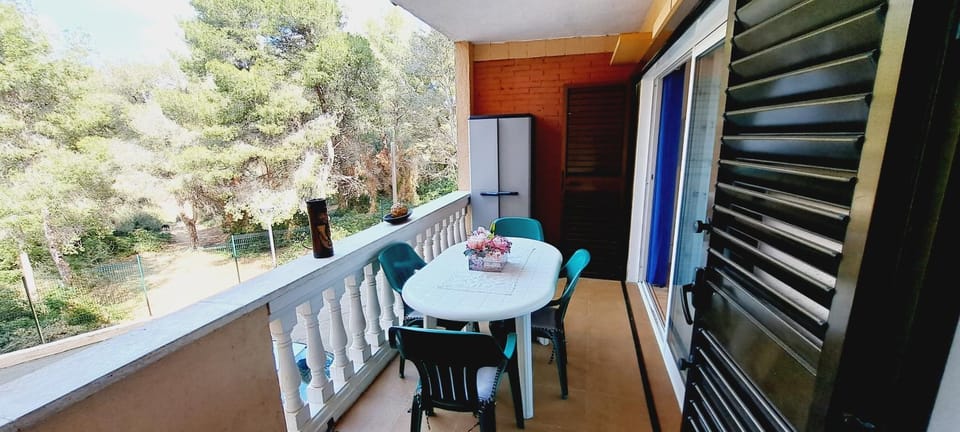 Balcony/Terrace, Garden view