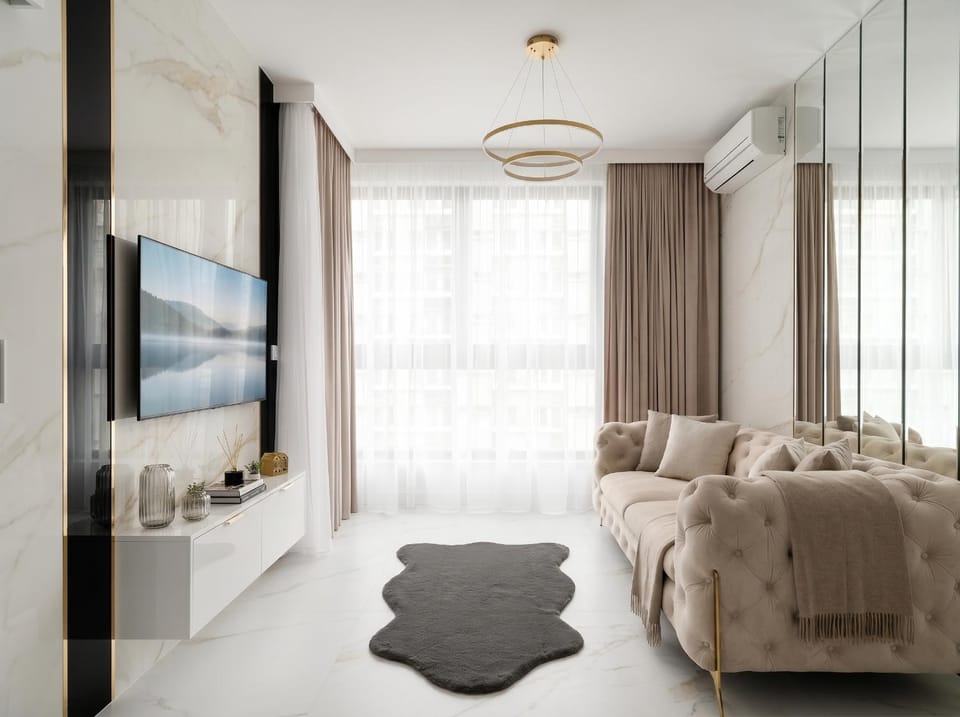 Communal lounge/ TV room, Bed, TV and multimedia, Living room, Photo of the whole room, Seating area, Evening entertainment, Bedroom, towels
