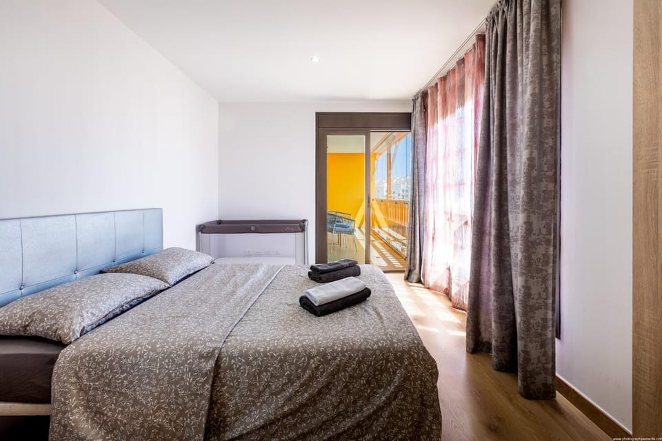Sunset Palm Mar - Family Friendly Suites Apartment in Palm-Mar