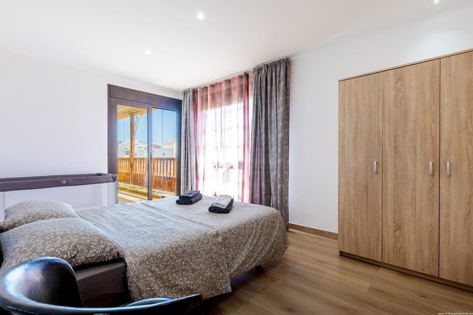 Sunset Palm Mar - Family Friendly Suites Apartment in Palm-Mar