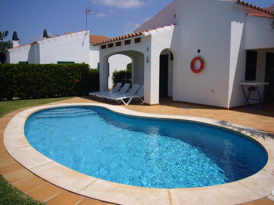 Pool view, Swimming pool, sunbed