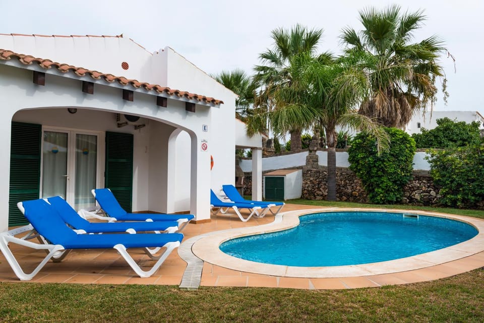 Garden, Garden, Garden view, Pool view, Swimming pool, sunbed