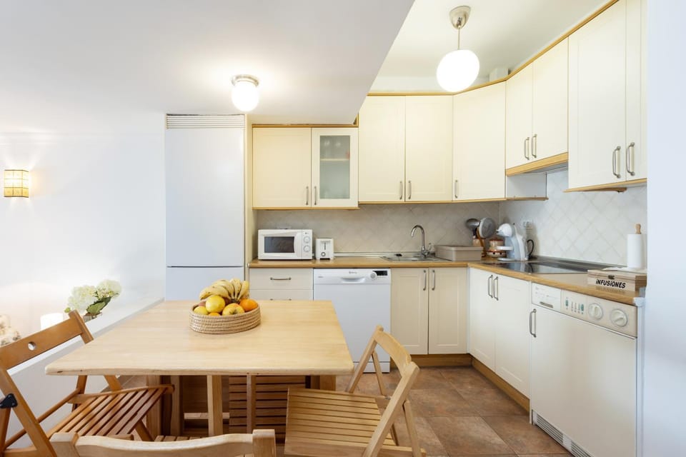 Home2Book Cozy Apt Pool & Tenis Court, El Porís Apartment in Abona