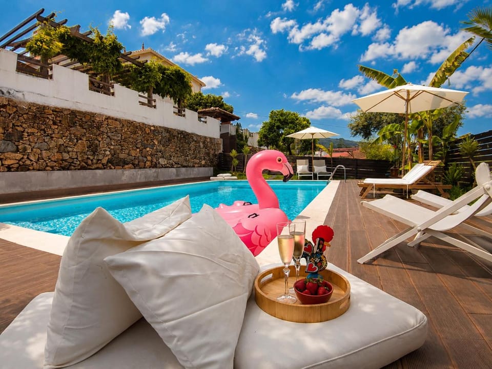 Pool view, Swimming pool, sunbed