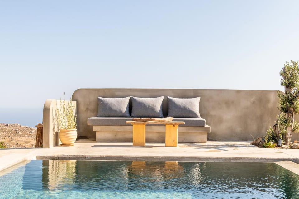Lunar House ll House in Decentralized Administration of the Aegean