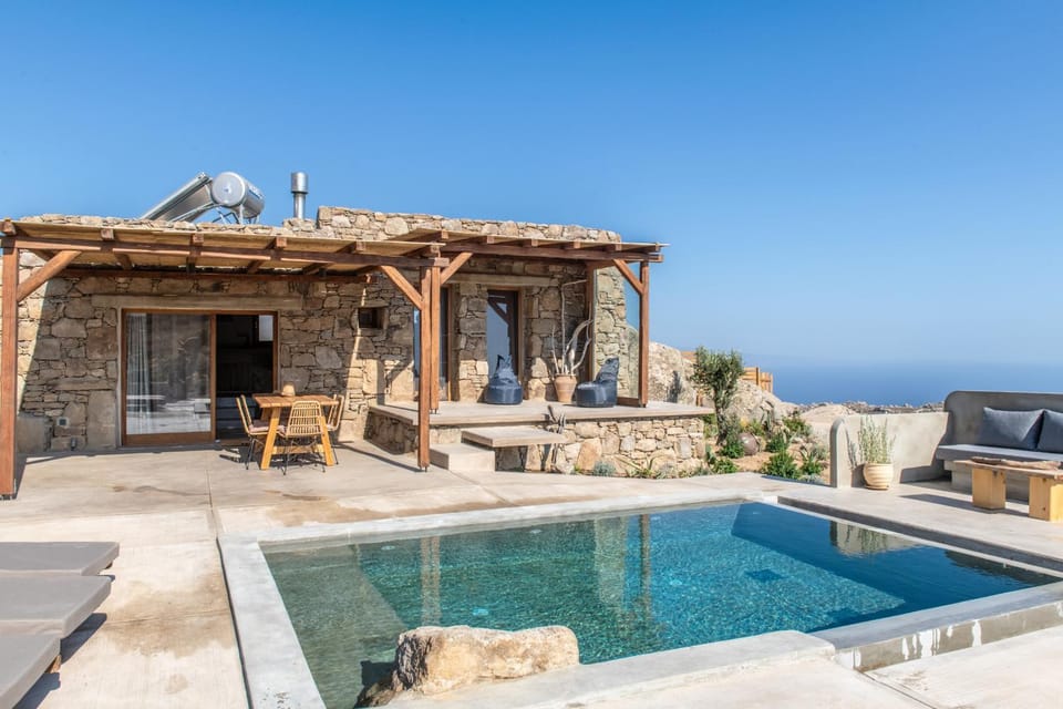 Lunar House ll House in Decentralized Administration of the Aegean