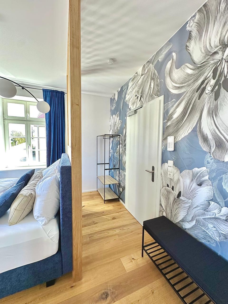 Photo of the whole room, Bedroom