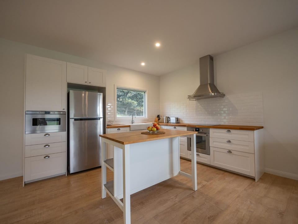 Kitchen or kitchenette, dishwasher, minibar, pet friendly, stove