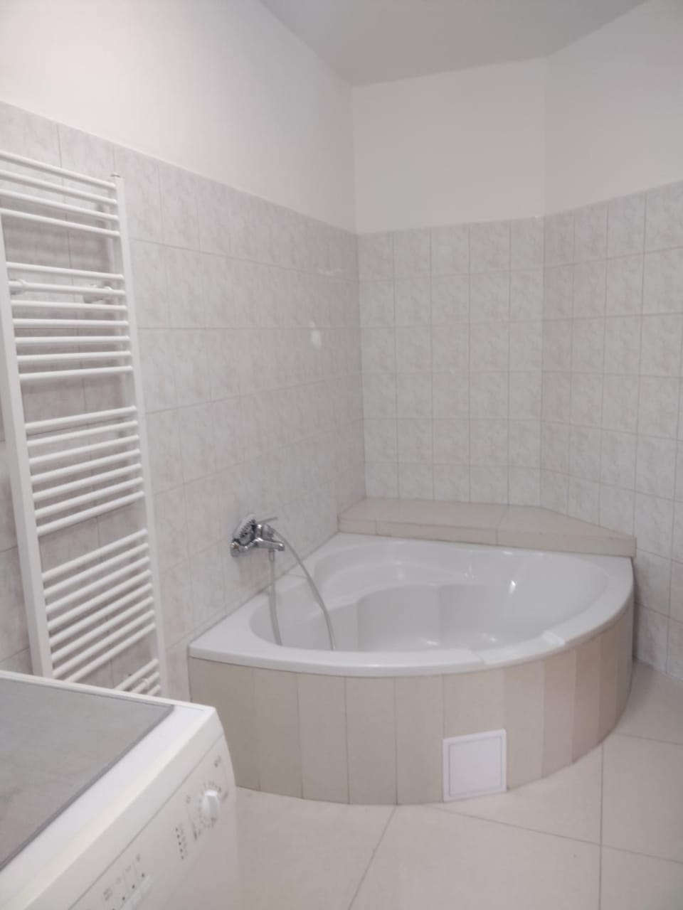 Bathroom, Bath