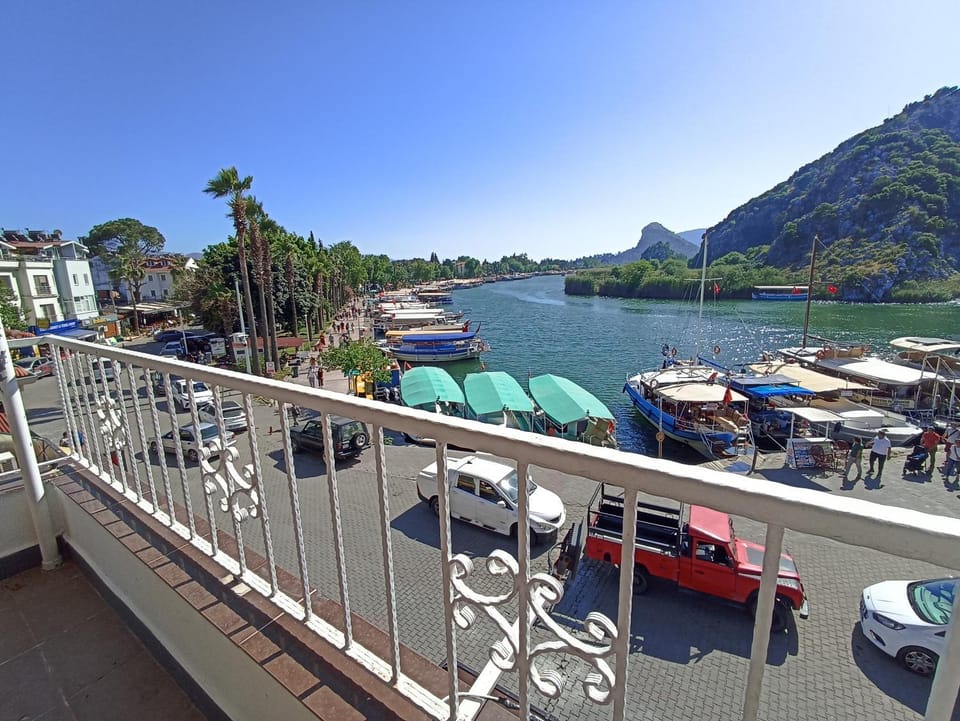Property building, Day, Neighbourhood, Natural landscape, View (from property/room), Balcony/Terrace, Balcony/Terrace, Lake view, Mountain view, Location