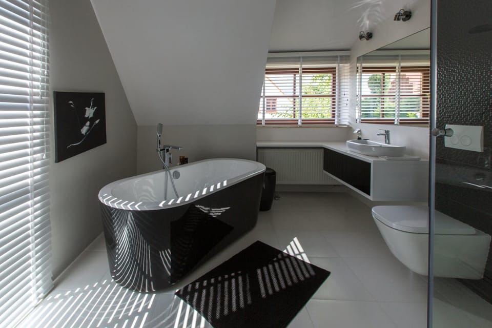 Bathroom, Bath