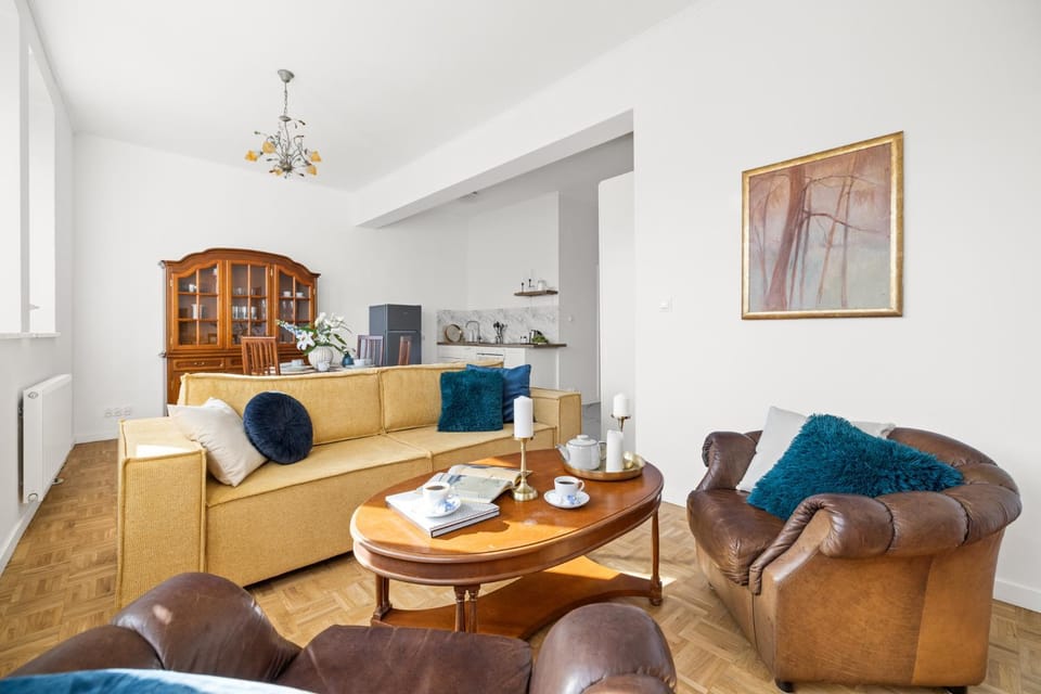 Kitchen or kitchenette, Living room, Seating area, Dining area, River view