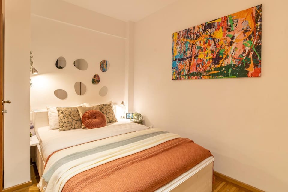 Bed, Bedroom