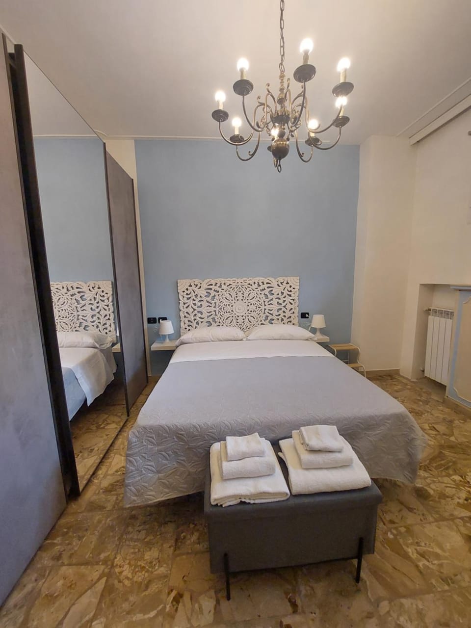 Bed, Photo of the whole room, Bedroom, internet, towels