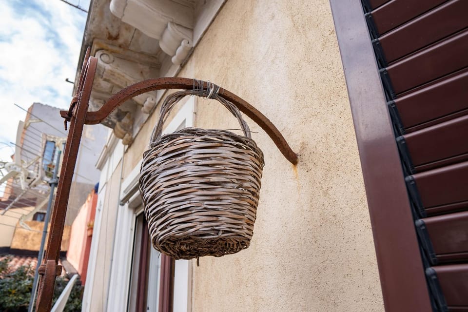 Decorative detail