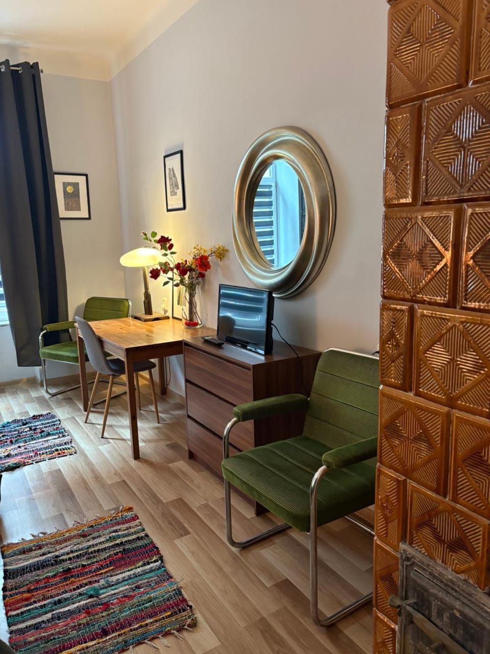 Living room, Seating area