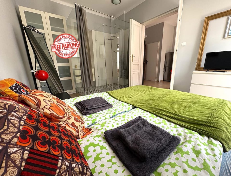 Bathroom, Bedroom