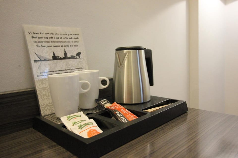 Coffee/tea facilities