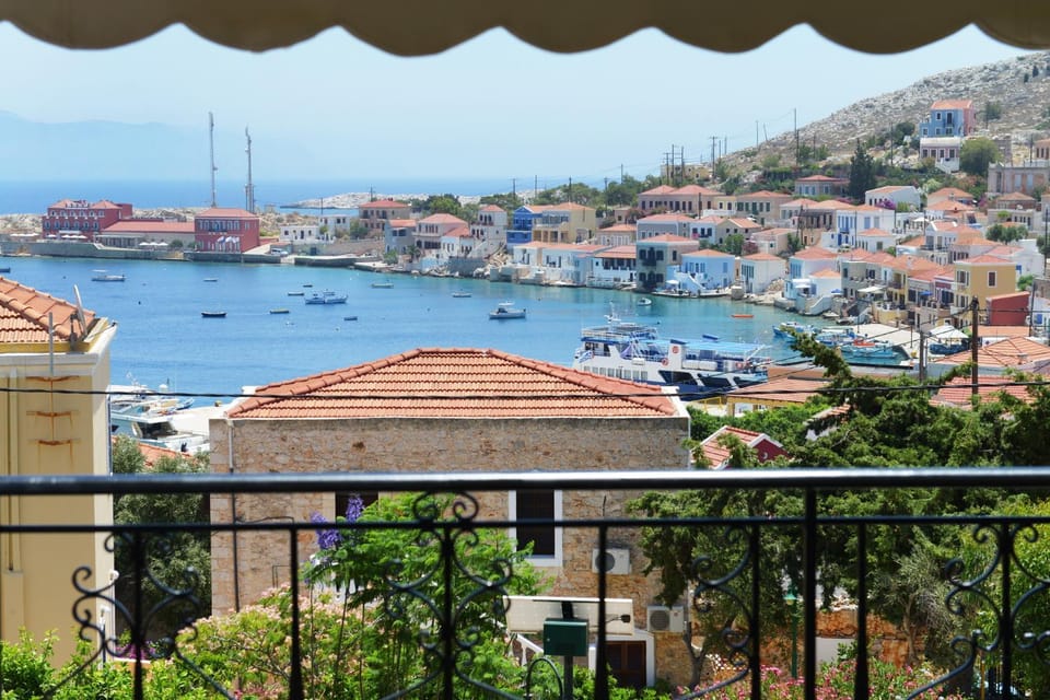 City view, Sea view