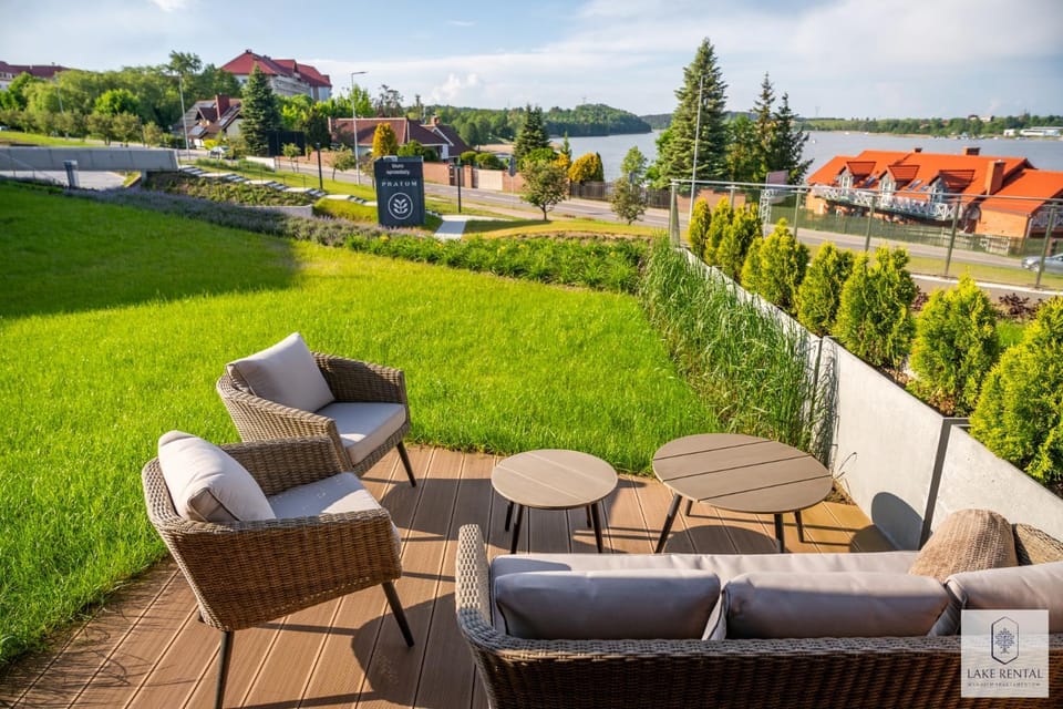 Garden, Balcony/Terrace, Lake view, furniture