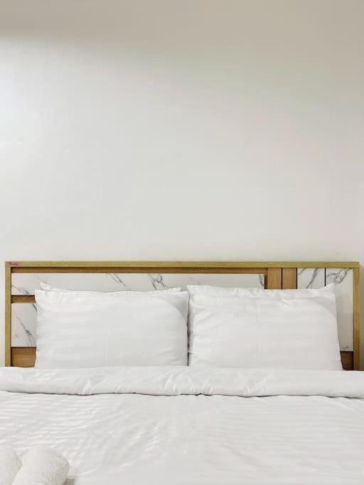Chubby 5 Room 4 Apartment in Bangkok