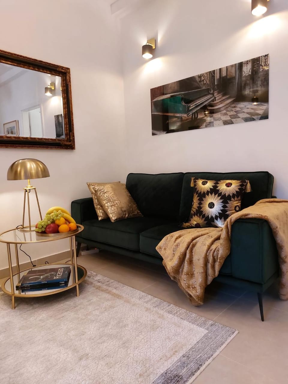 Living room, Seating area