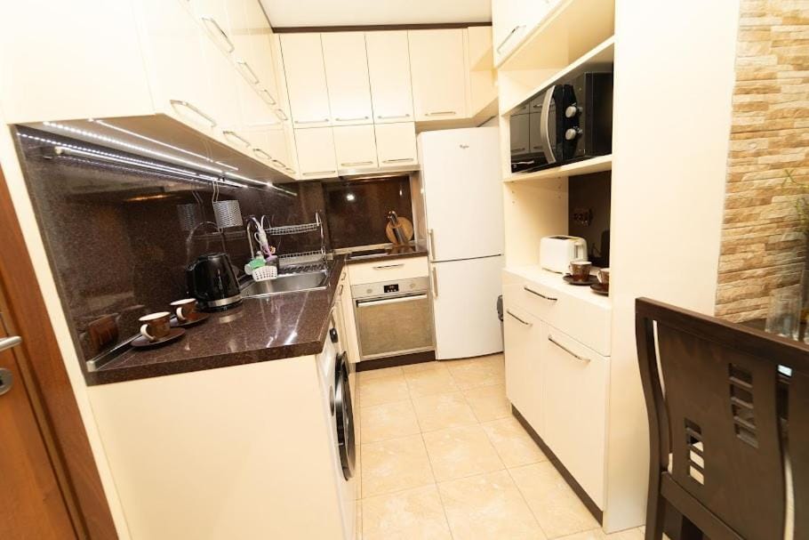 Апартамент за гости Уют Apartment in Burgas