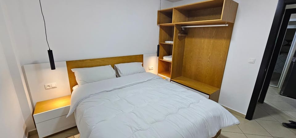 Bed, Photo of the whole room, Bedroom, wardrobe