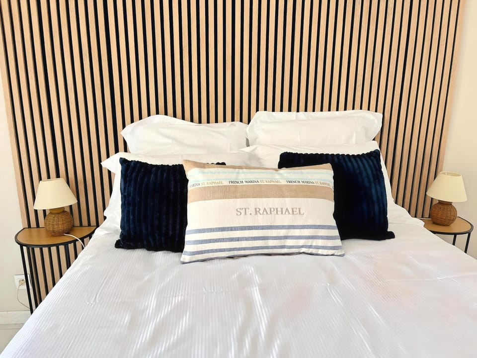 Les Studios Famandiers Apartment in Saint-Raphael