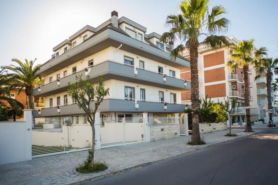 Palazzina Cala Luna Suite House in San Benedetto del Tronto