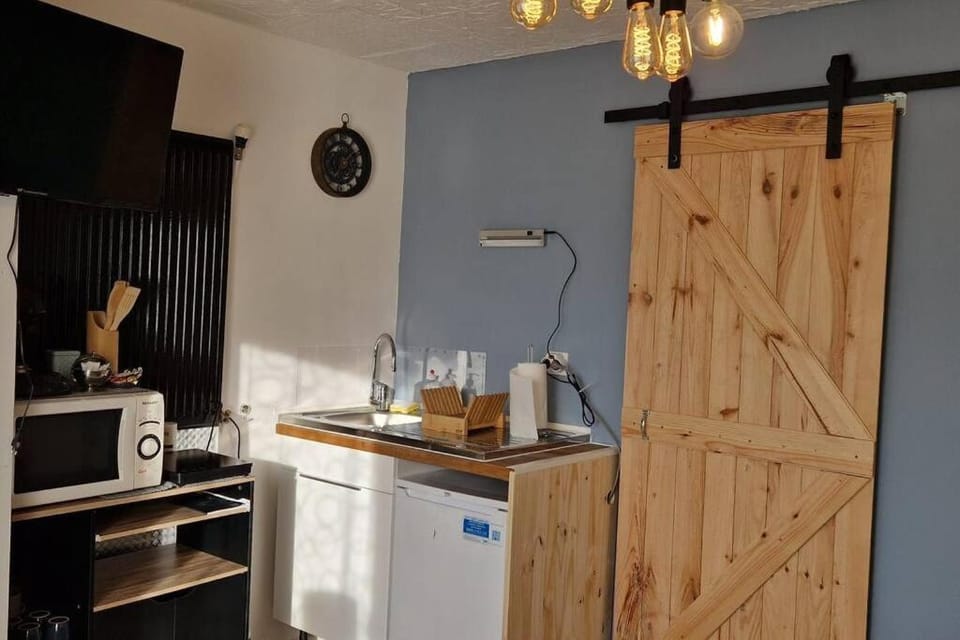 Némo Petit studio cosy. Apartment in Bourgogne-Franche-Comté