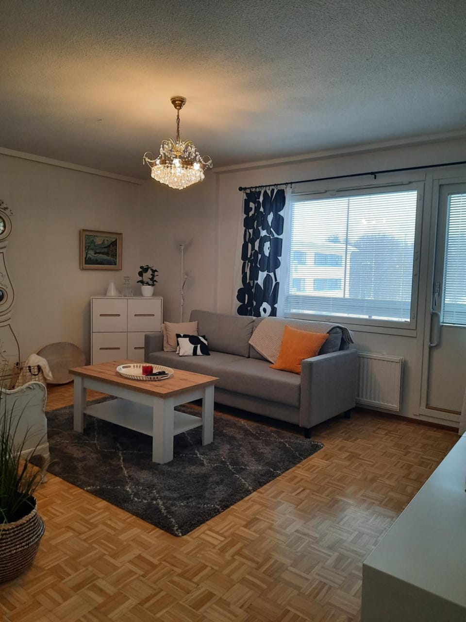 Living room, Seating area