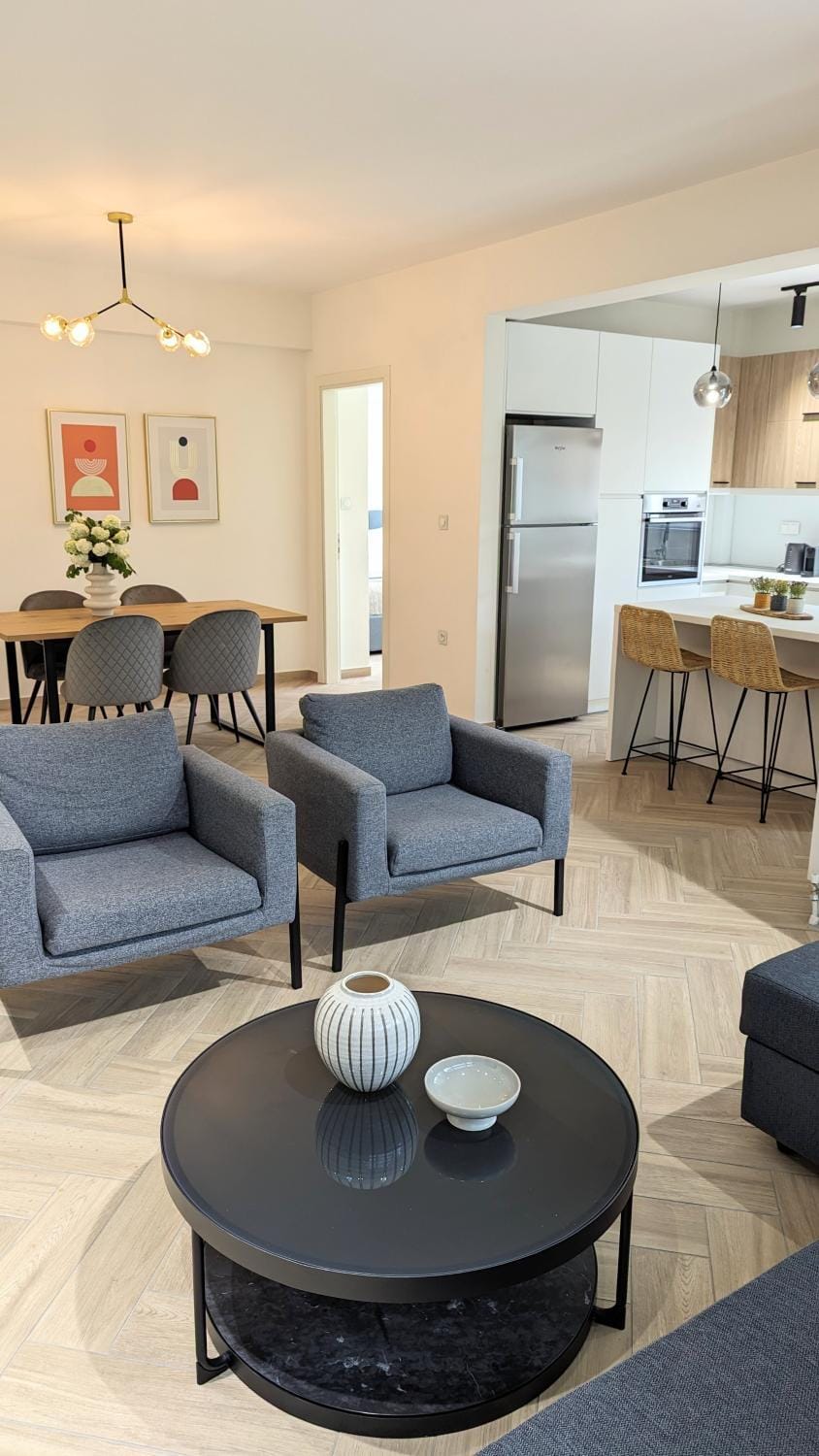 Lavish Urban Living Apartment in Kavala