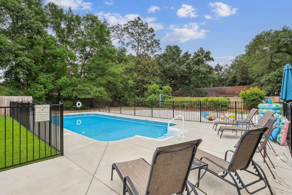 2967 Swan Lane House in Pensacola