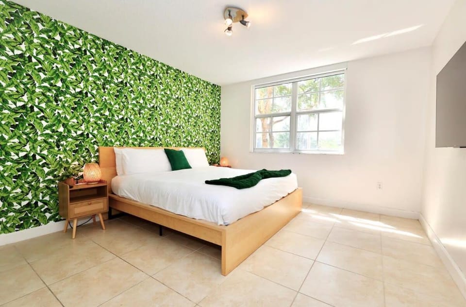 2 Luxury Bedrooms at Yacht Club de Aventura Apartment in Sunny Isles Beach
