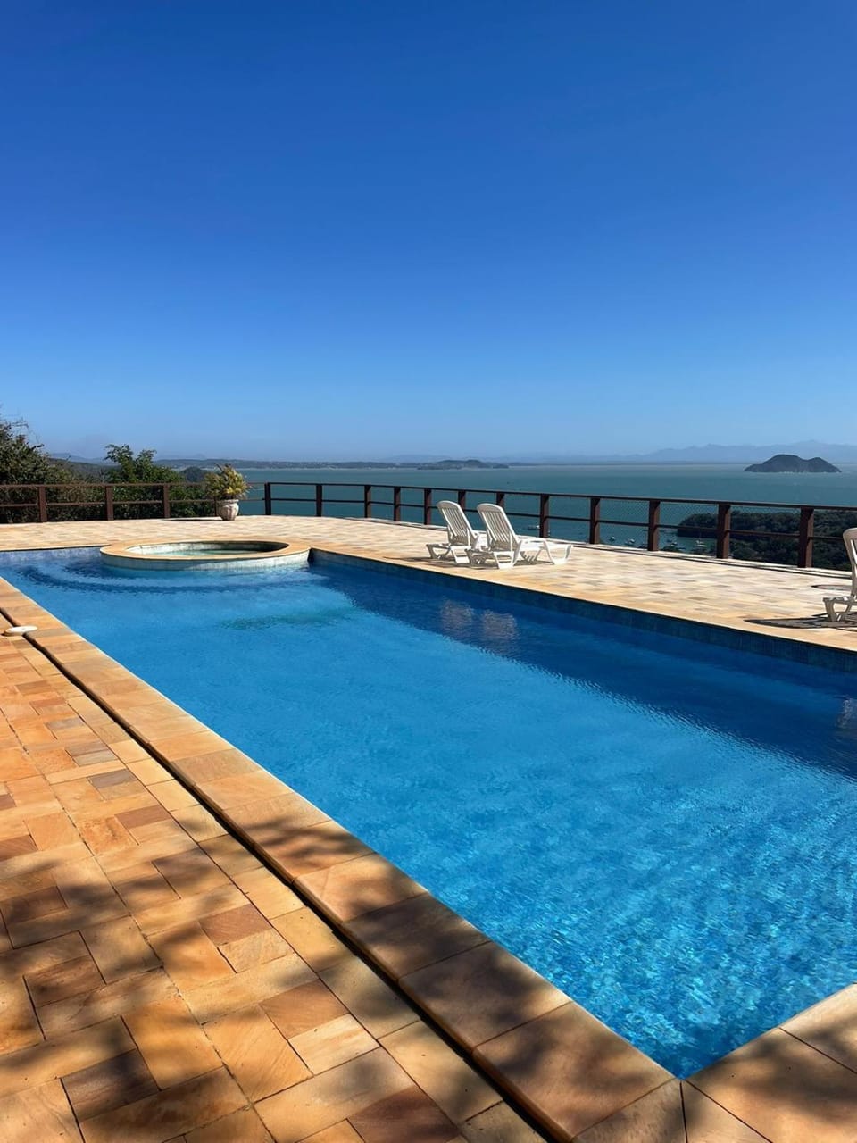 Day, Natural landscape, Pool view, Sea view, Swimming pool, sunbed