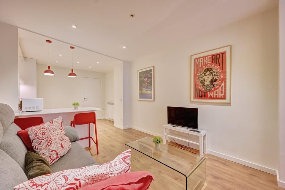 Communal lounge/ TV room, TV and multimedia, Living room