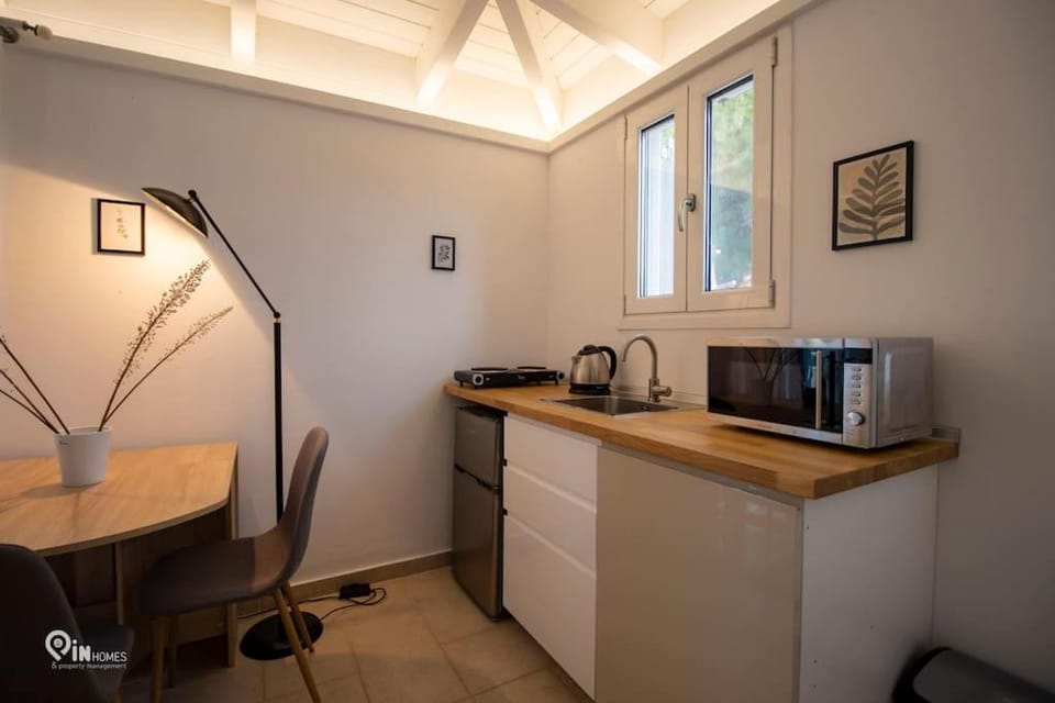 Alexander - Seaside Studio With Amazing View in Nea Makri Apartment in East Attica Regional Unit, Greece