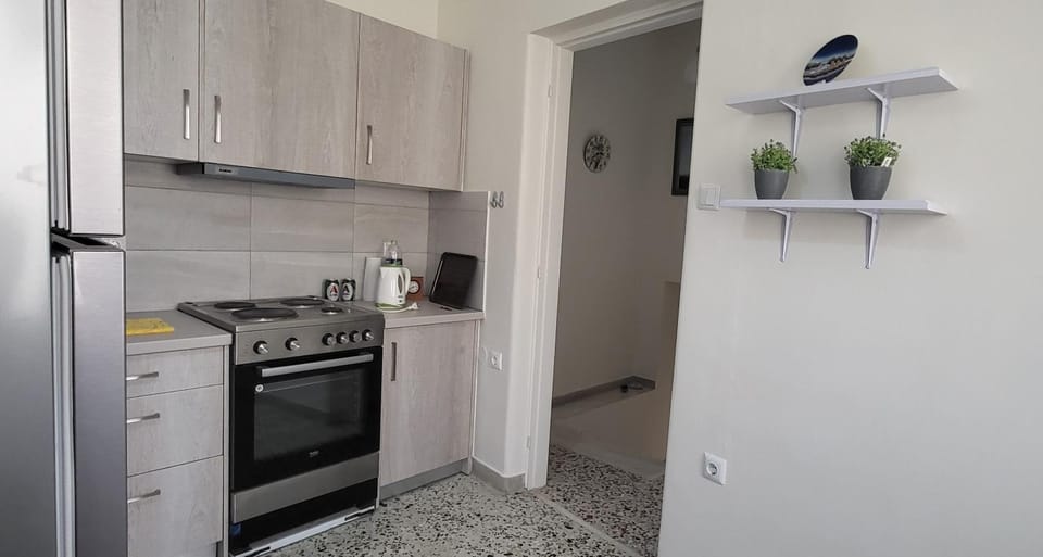 Kitchen or kitchenette, pet friendly, stove