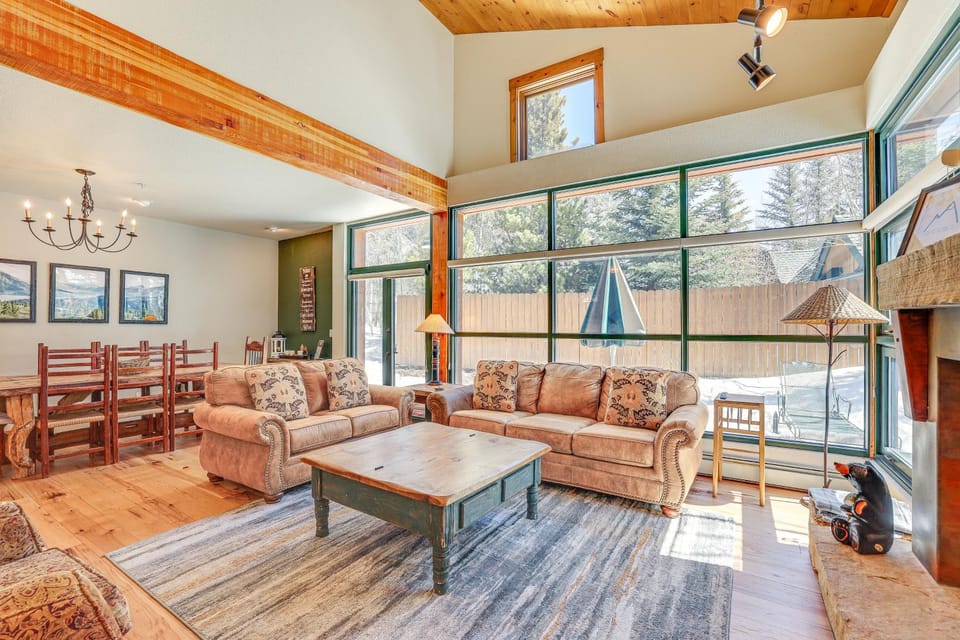 Keystone Ski House Gem: Walk to River Run Gondola! House in Keystone