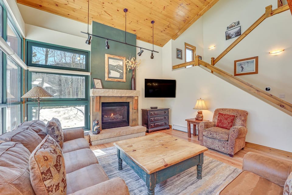 Keystone Ski House Gem: Walk to River Run Gondola! House in Keystone
