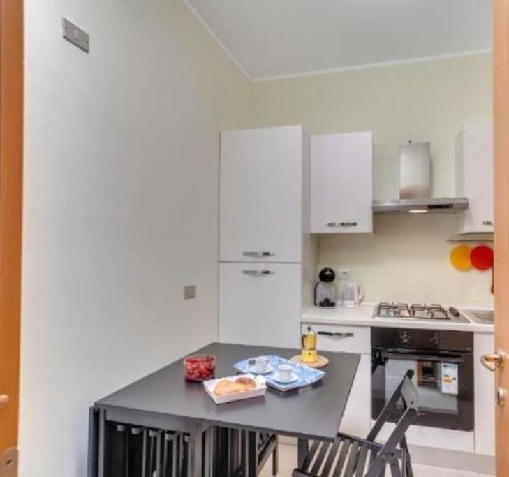 L’orchidea rooms, cucina e bagno in comune Bed and Breakfast in Apulia