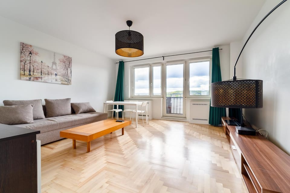 TV and multimedia, Living room, Seating area, Dining area, City view, Quiet street view