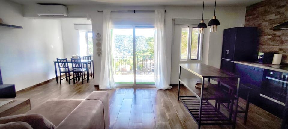 Kitchen or kitchenette, Living room, Dining area