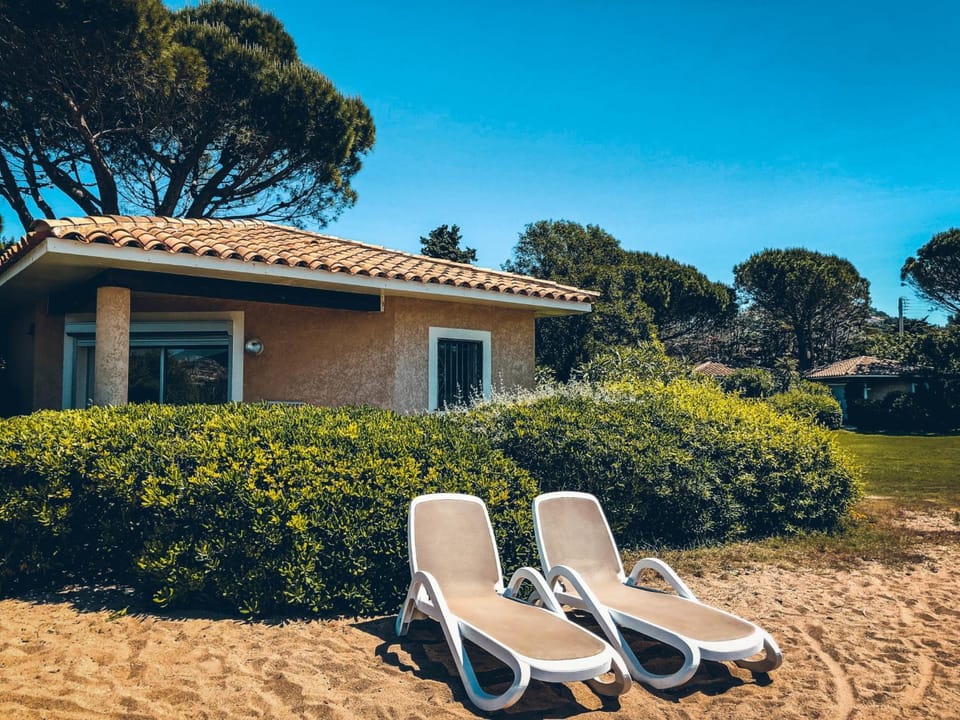 Résidence Agathos (un jardin sur la plage) House in Saint-Raphael