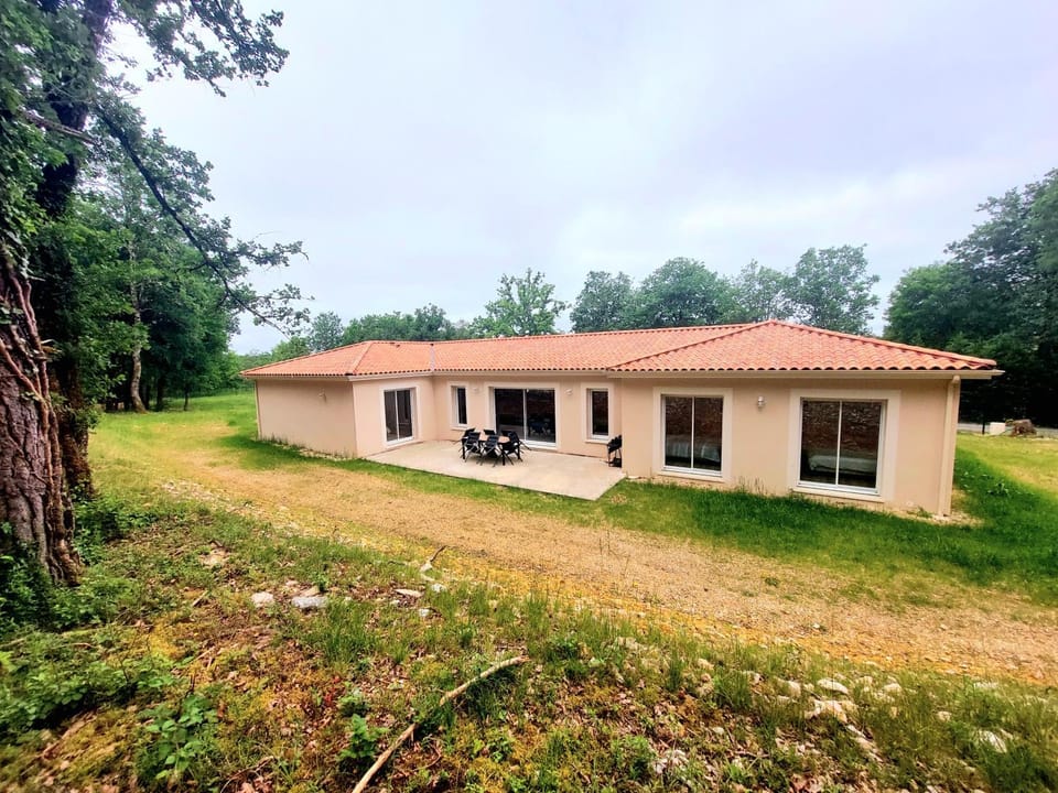 Property building, Garden, Garden