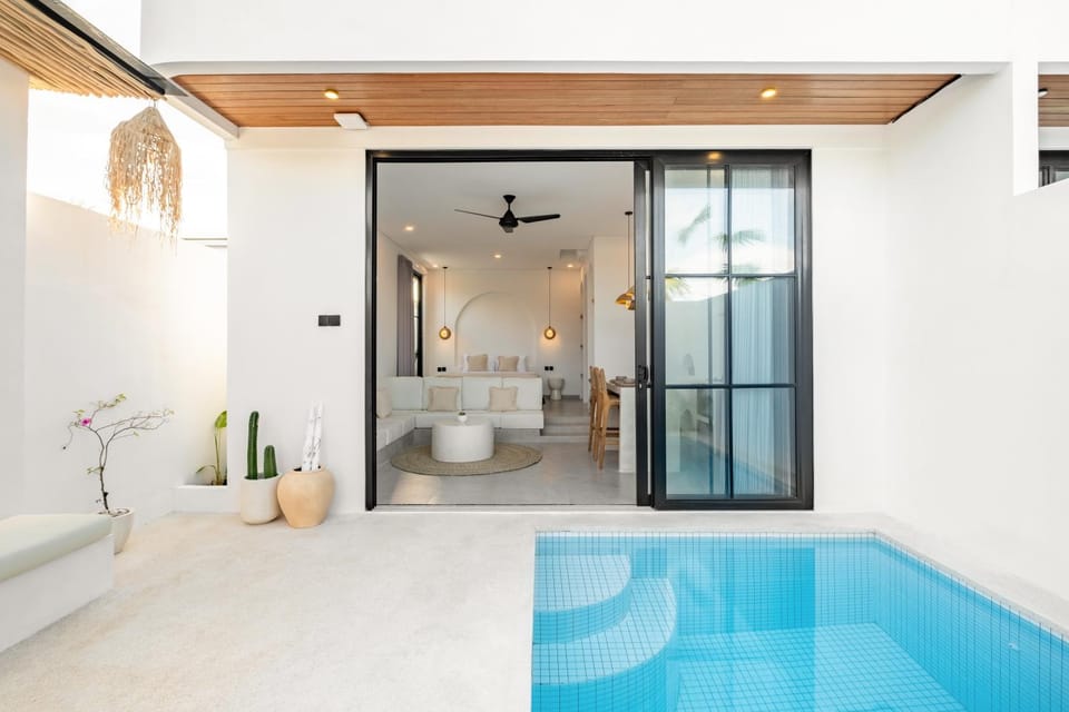 Pool view, Swimming pool